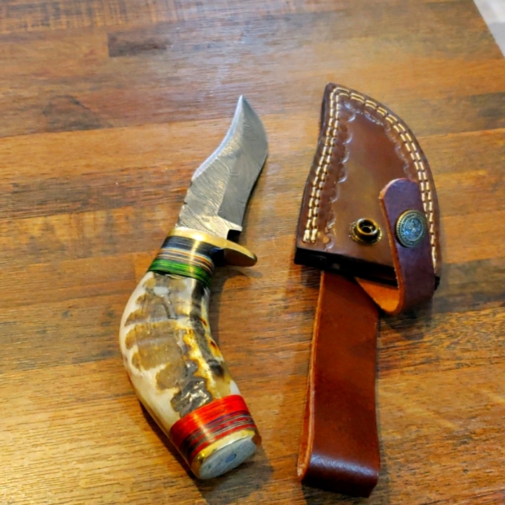 Damascus knife